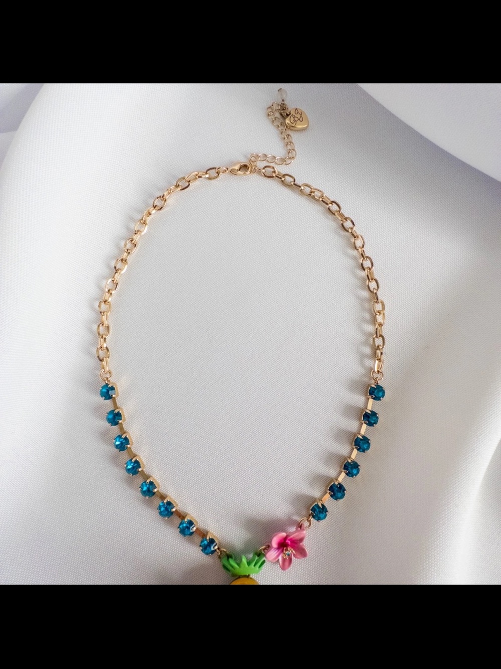 NWT 🌺Rare🌺 Betsey Johnson Tropical Island Time Tiki Pineapple Skull Necklace - Picture 5 of 11